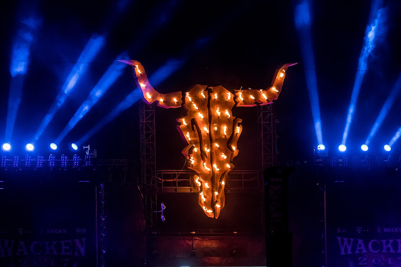 Wacken 2025: Schlamm, Stars und 85.000 glückliche Metal-Fans